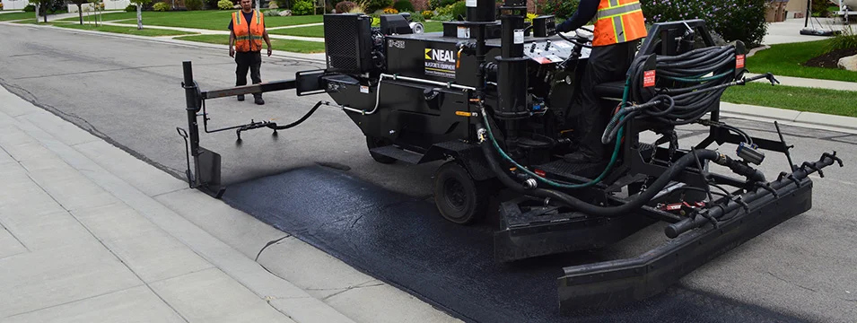 Sealcoating dual applicator